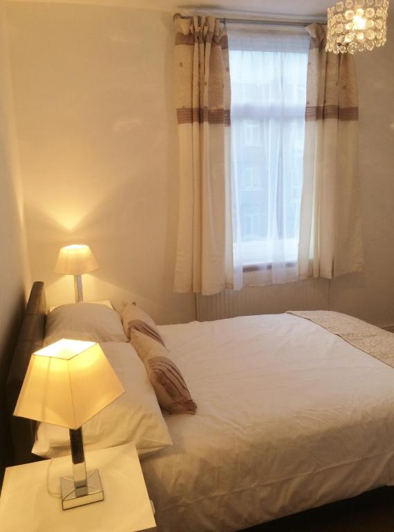 Admiral Hotel room 6